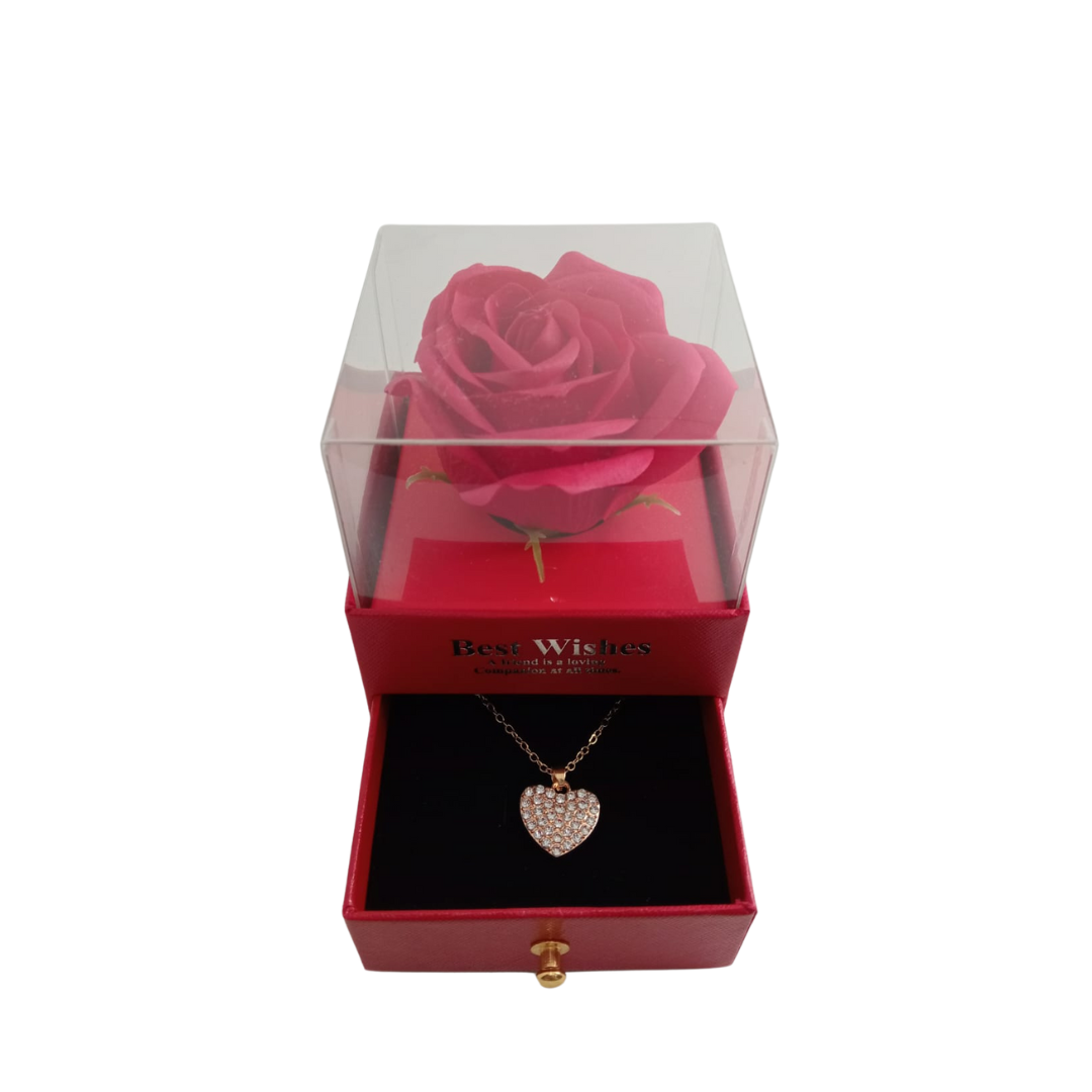 Joyero de rosa con collar