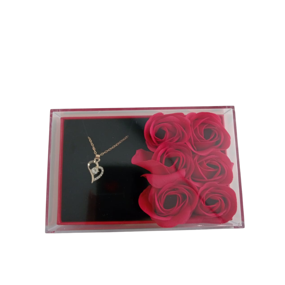 Caja x6 rosas mas collar